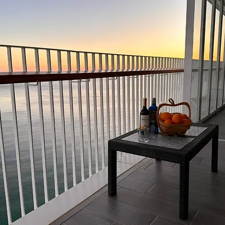 Excellent View Julia