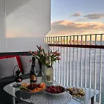 Excellent View Julia Apartment